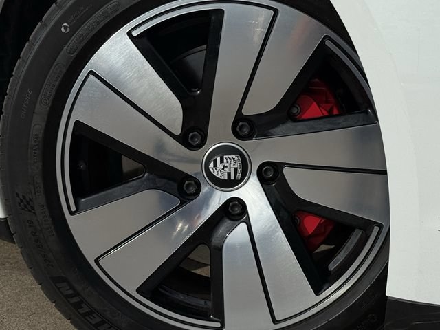 Used 2020 Porsche Taycan 4S AWD/4WD image 9