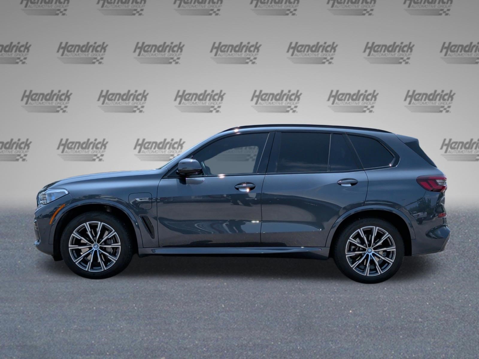 Used 2022 BMW X5 xDrive45e w/ M Sport Package AWD/4WD image 10