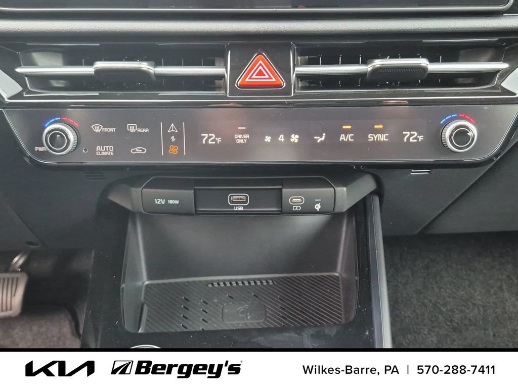 Certified 2025 Kia Niro EX w/ EX Cold Weather Package FWD image 21