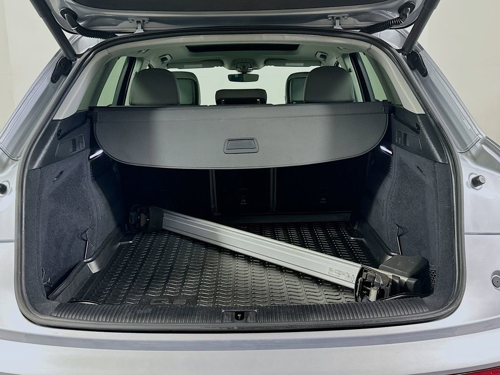 Used 2019 Audi Q5 2.0T Premium Plus w/ Premium Plus Package image 16