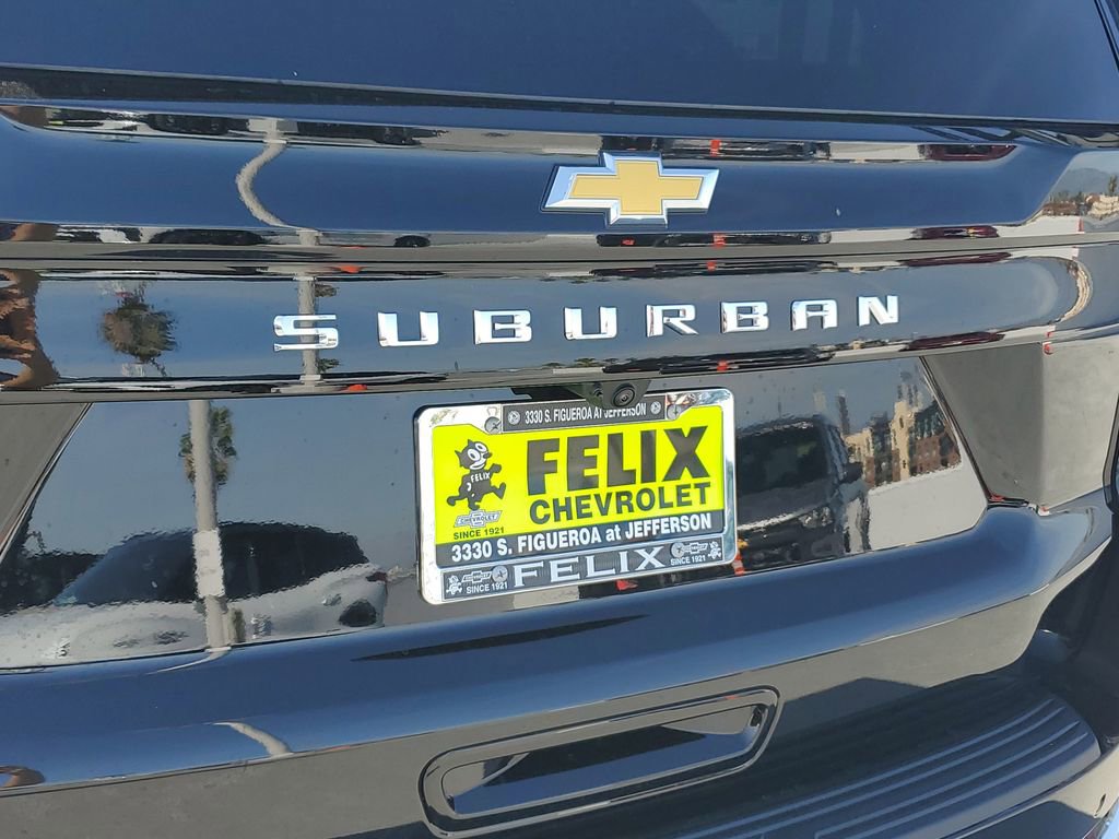 New 2026 Chevrolet Suburban LS image 7