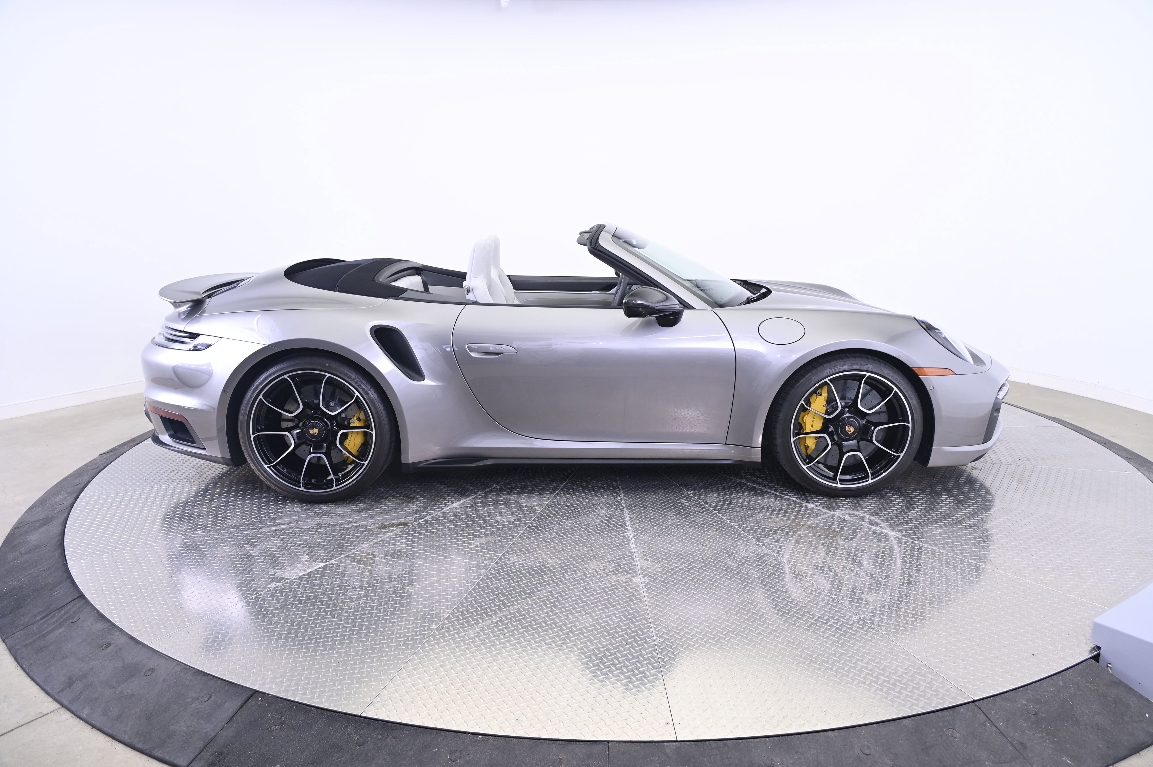 Certified 2025 Porsche 911 Turbo S AWD/4WD image 8