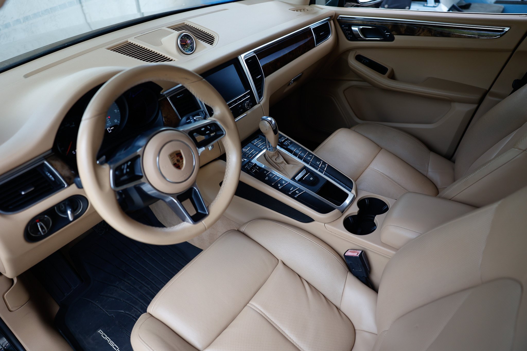 Used 2016 Porsche Macan S AWD/4WD image 6