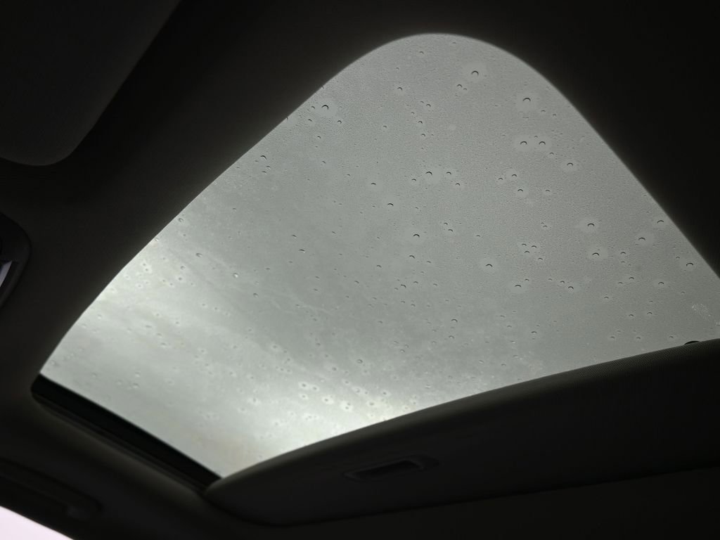 Used 2024 Kia Telluride SX image 32