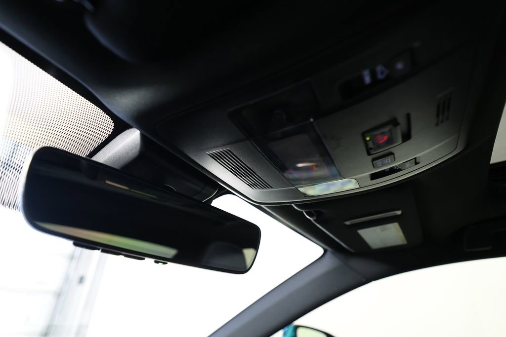 Used 2024 Lexus IS 300 w/ Premium Package RWD image 31