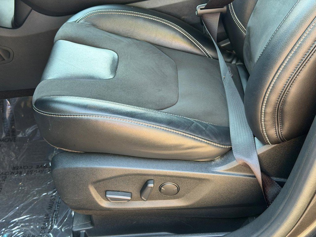 Used 2020 Ford Edge ST w/ Equipment Group 401A image 18