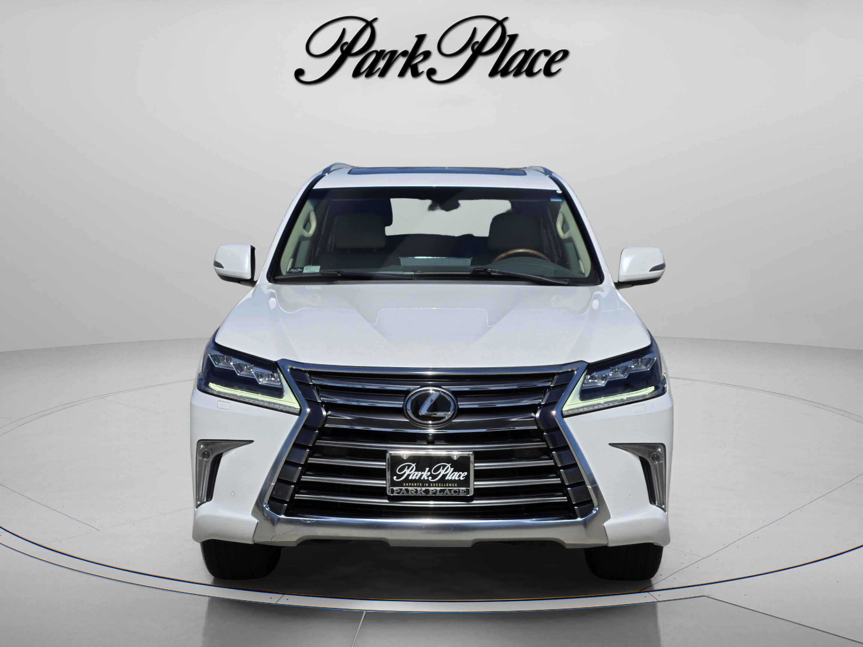 Used 2020 Lexus LX 570 4WD w/ Luxury Package image 6
