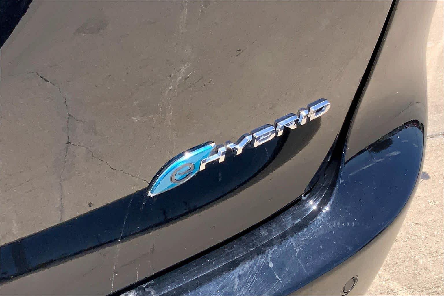Used 2025 Chrysler Pacifica Select FWD image 10