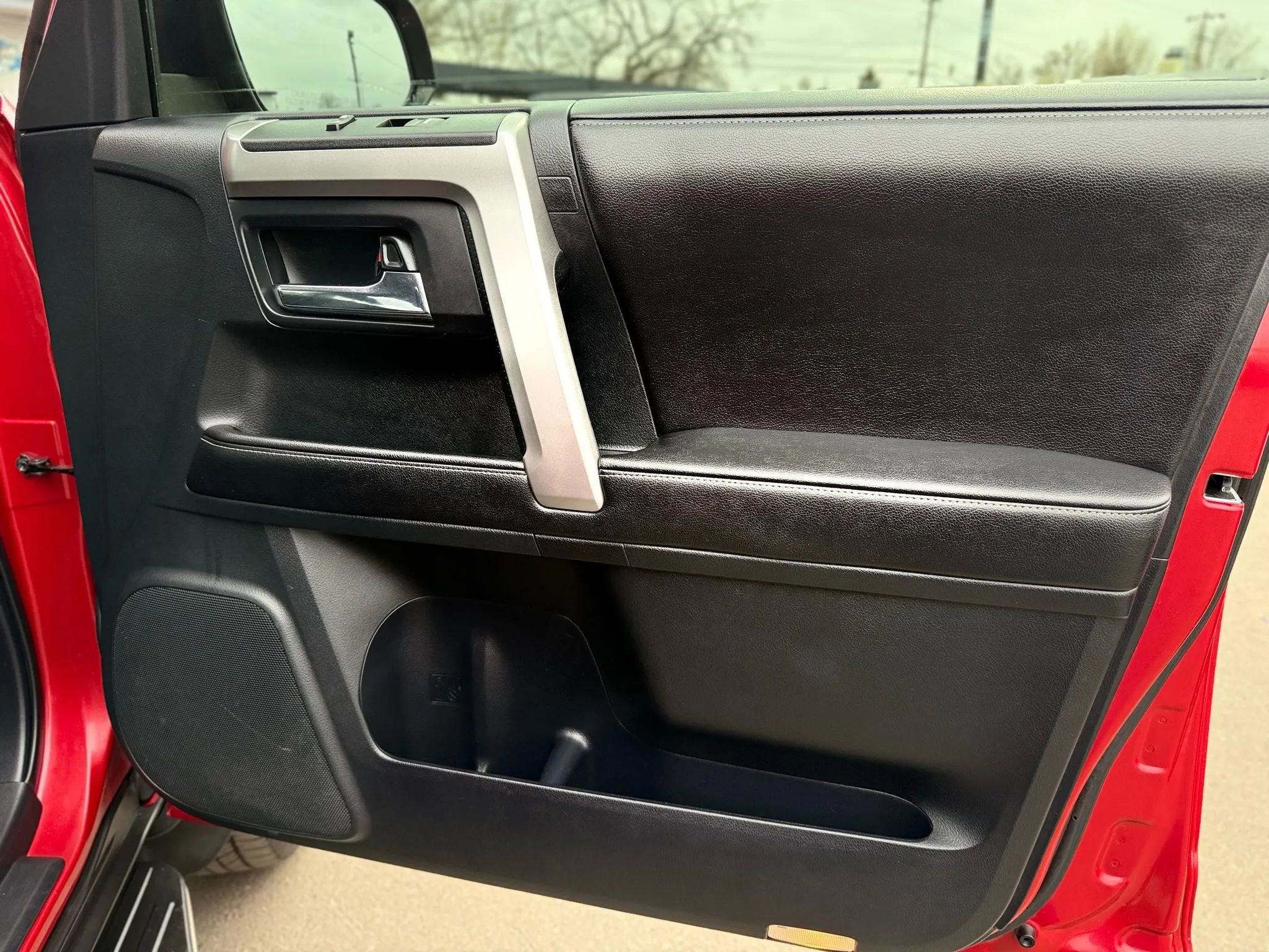 Used 2015 Toyota 4Runner SR5 image 26