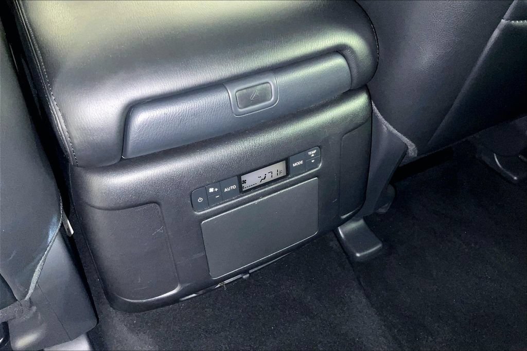 Used 2023 Nissan Armada SL w/ Captain's Chairs Package AWD/4WD image 31