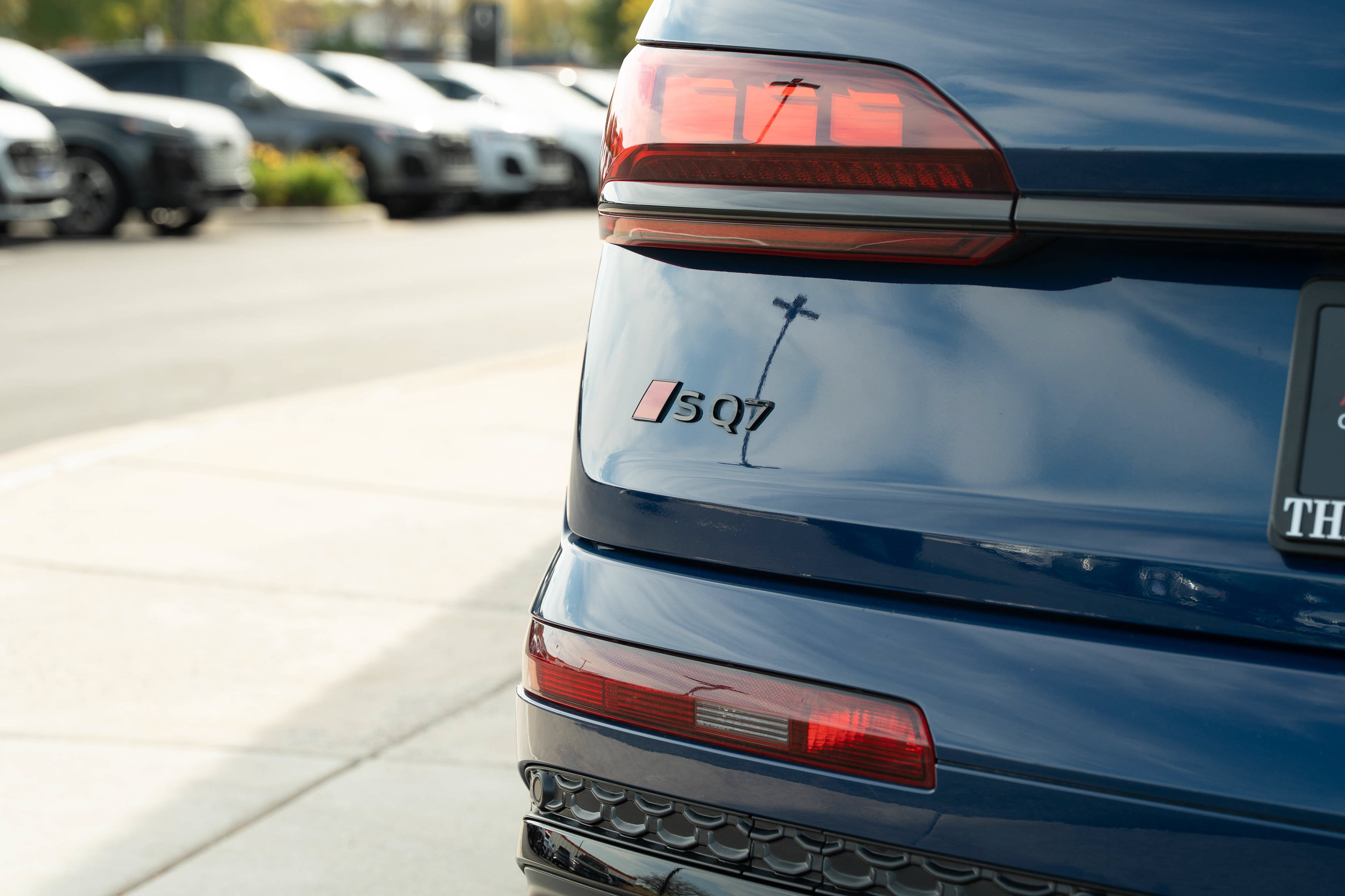 Certified 2025 Audi SQ7 Prestige AWD/4WD image 35