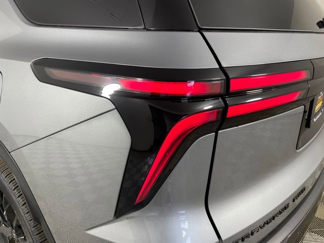 New 2026 Chevrolet Traverse LT w/ Midnight/Sport Edition AWD/4WD image 16