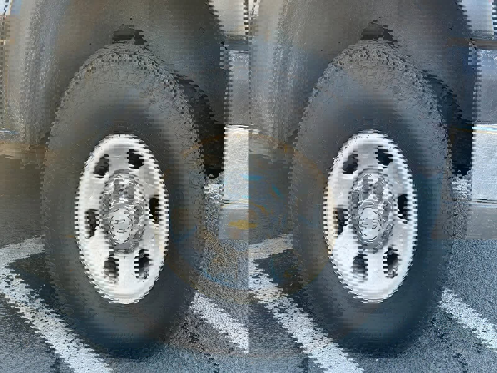 Used 2005 Chevrolet Silverado 3500 LT w/ Heavy-Duty Power Package image 7