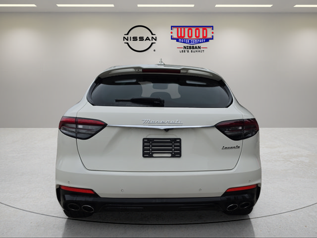 Used 2023 Maserati Levante Modena AWD/4WD image 3
