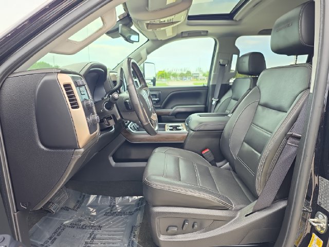 Certified 2017 GMC Sierra 3500 Denali w/ Duramax Plus Package AWD/4WD image 16