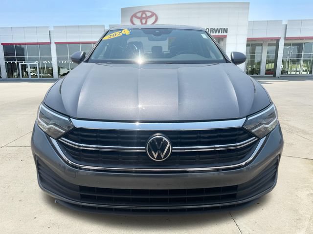 Used 2024 Volkswagen Jetta SE FWD image 8