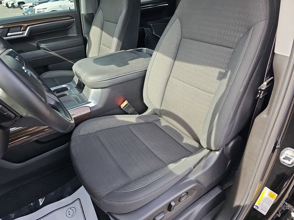 Used 2024 Chevrolet Silverado 1500 RST w/ Z71 Off-Road Package AWD/4WD image 18