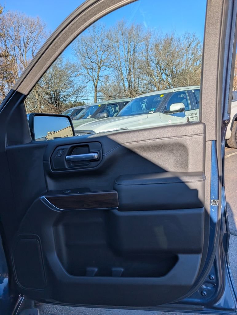 Used 2022 GMC Sierra 1500 SLT w/ SLT Premium Package image 18