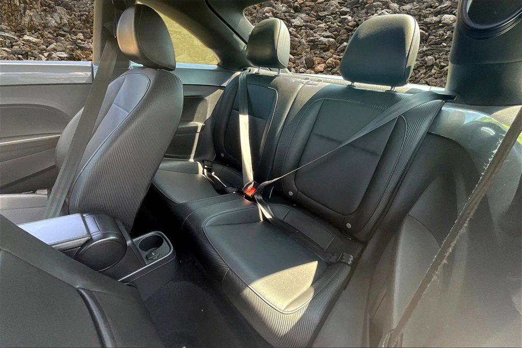 Used 2019 Volkswagen Beetle 2.0T SE image 23