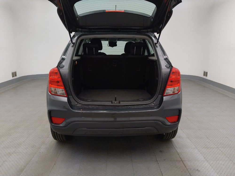 Used 2020 Chevrolet Trax LS FWD image 29