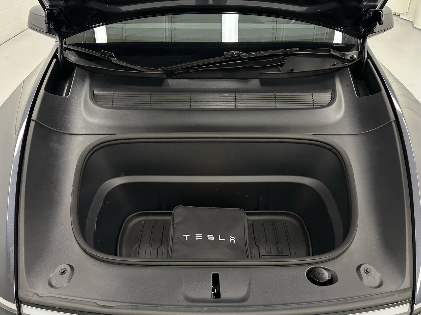 Used 2026 Tesla Model Y Long Range image 41