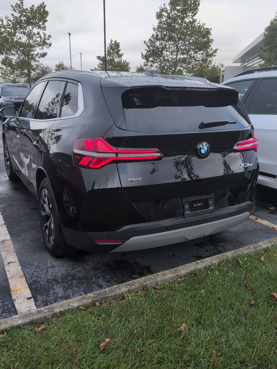Used 2026 BMW X3 xDrive30i AWD/4WD image 2