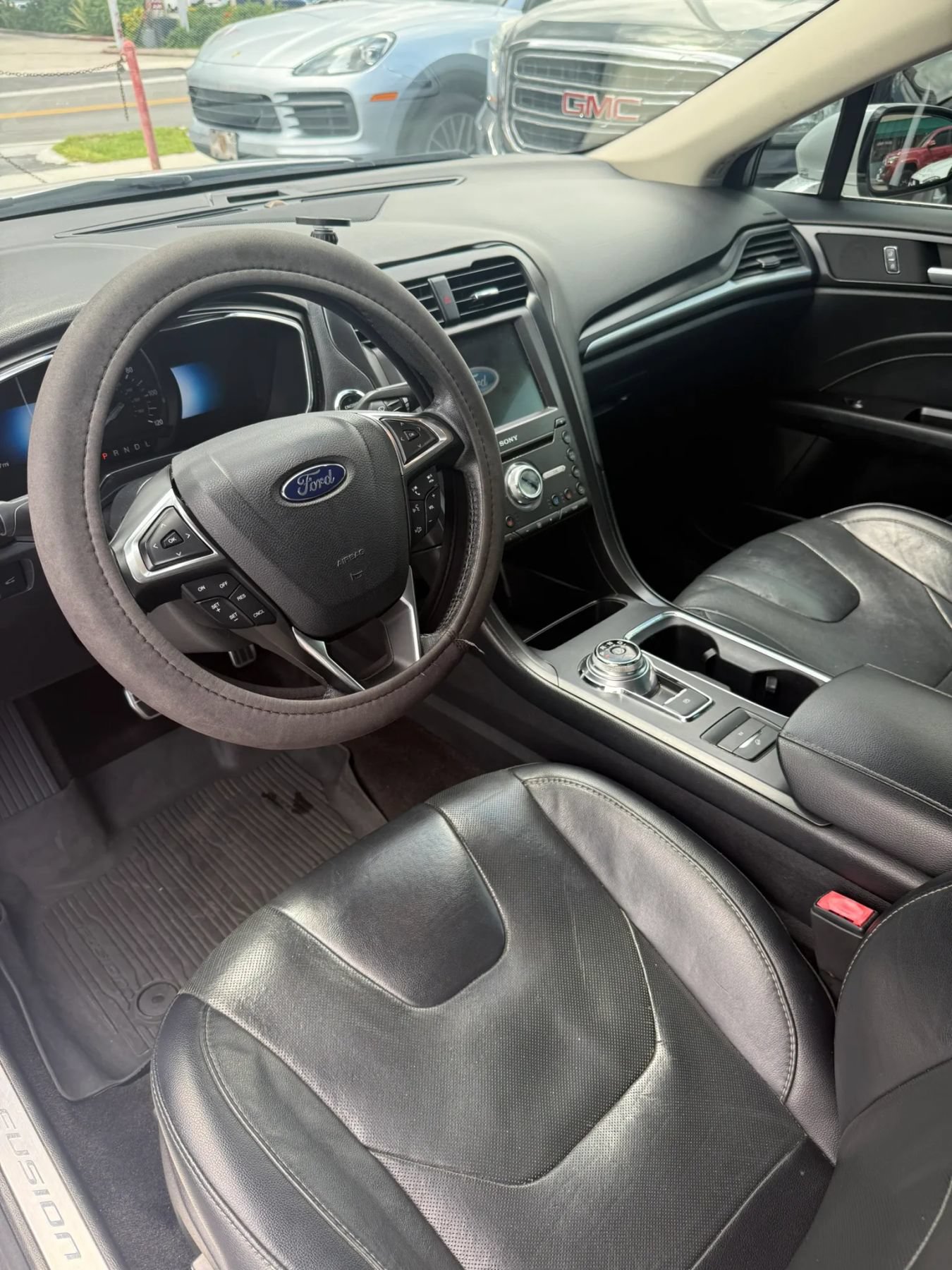 Used 2017 Ford Fusion Energi Titanium FWD image 8