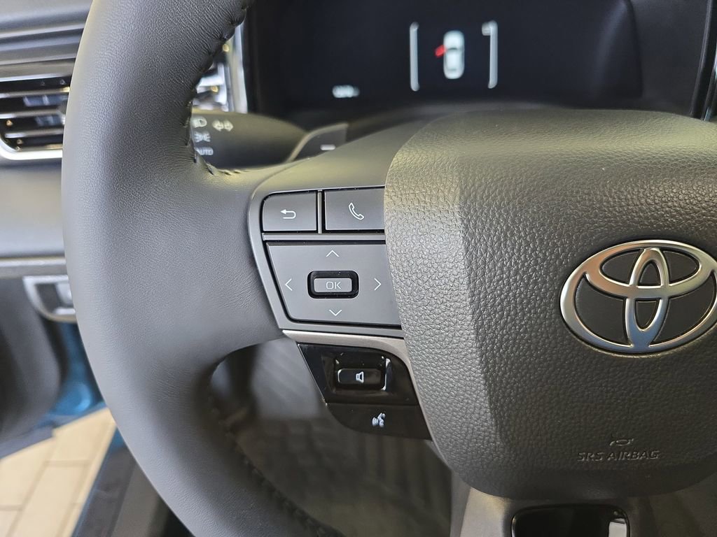Used 2025 Toyota Camry XSE image 19