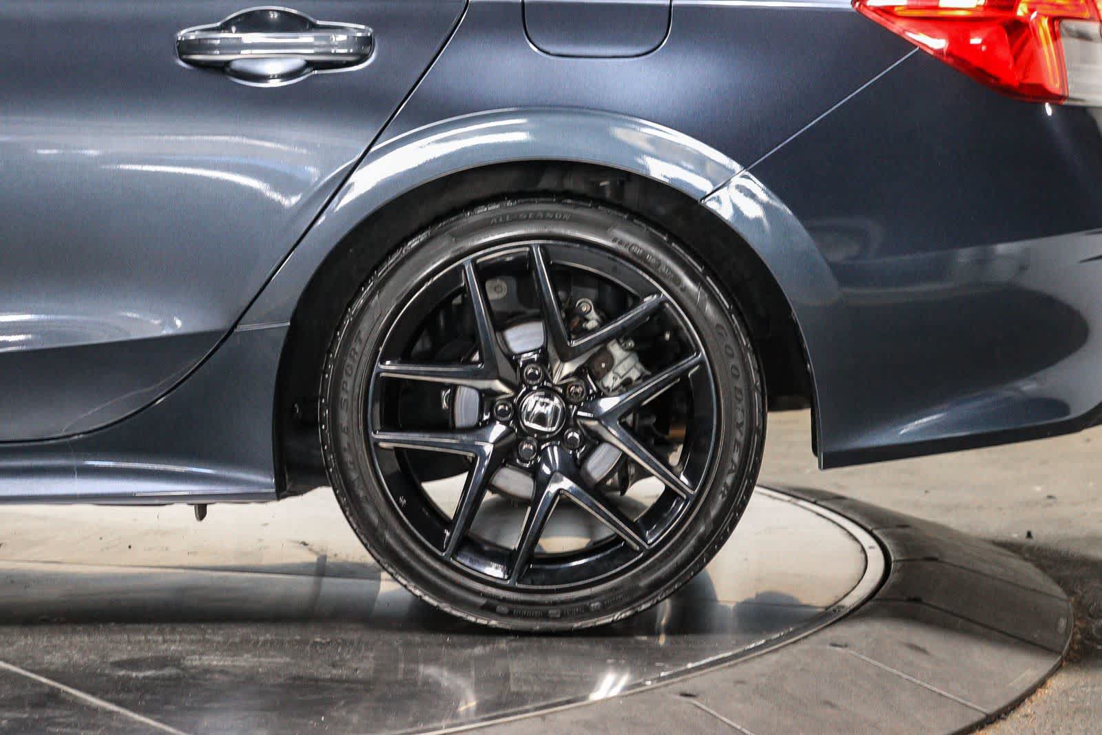 Used 2022 Honda Civic Sport image 10