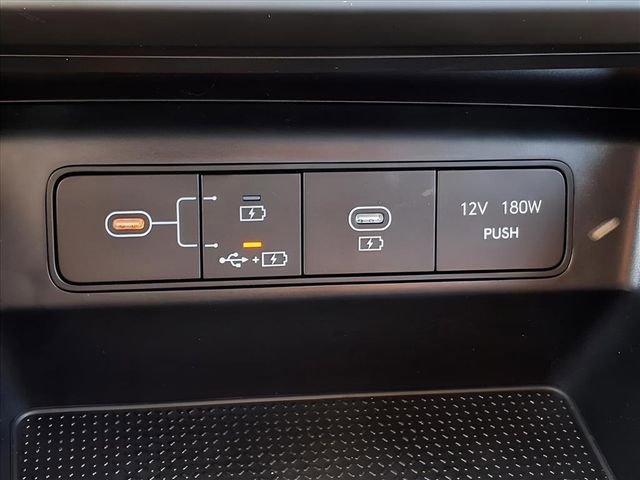 New 2025 Hyundai Tucson SE image 19