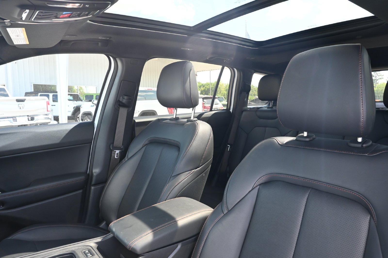 New 2026 Jeep Cherokee Limited AWD/4WD image 11