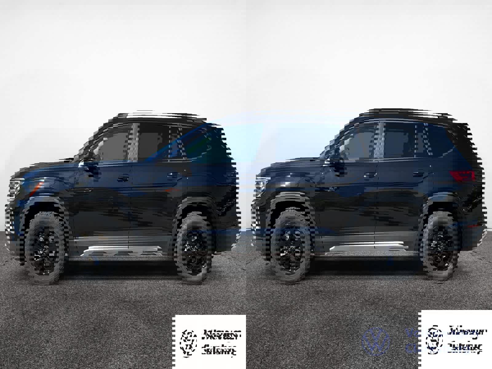 New 2026 Volkswagen Atlas Peak Edition image 2