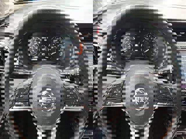 Used 2022 Nissan Kicks SV image 19