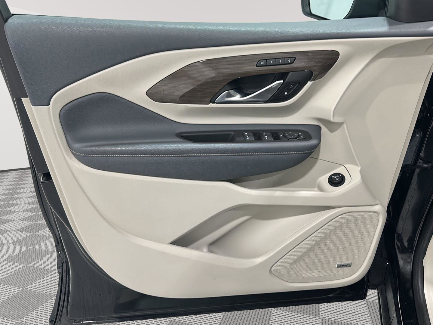 Used 2022 GMC Terrain Denali w/ LPO, Floor Liner Package AWD/4WD image 18