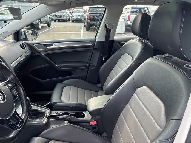 Used 2017 Volkswagen Golf Alltrack SEL image 24