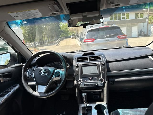 Used 2012 Toyota Camry SE FWD image 14