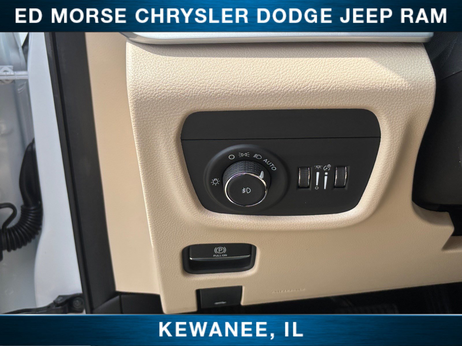 New 2026 Jeep Grand Cherokee Limited w/ Limited Altitude Package AWD/4WD image 24