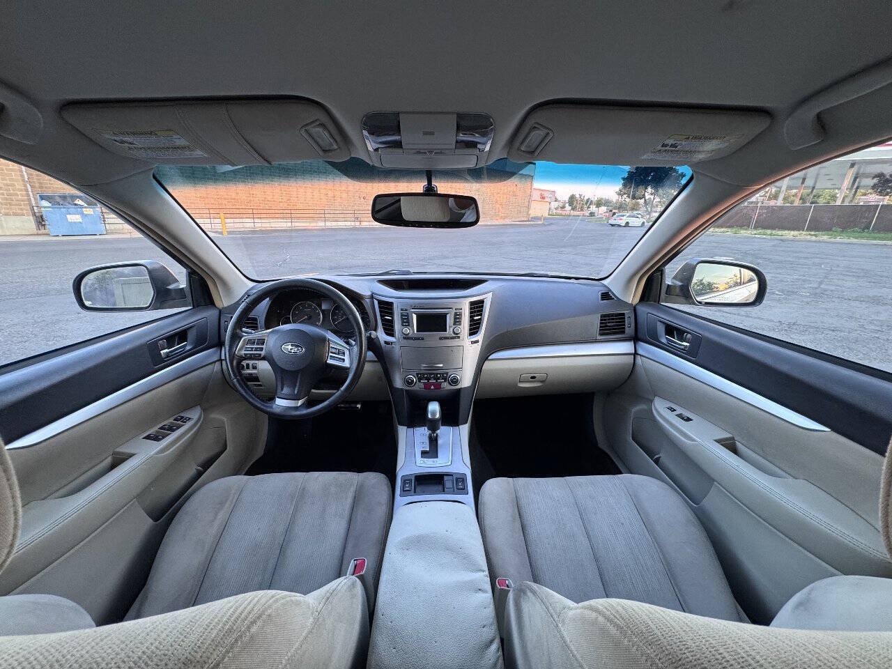 Used 2014 Subaru Outback 2.5i Premium AWD/4WD image 8