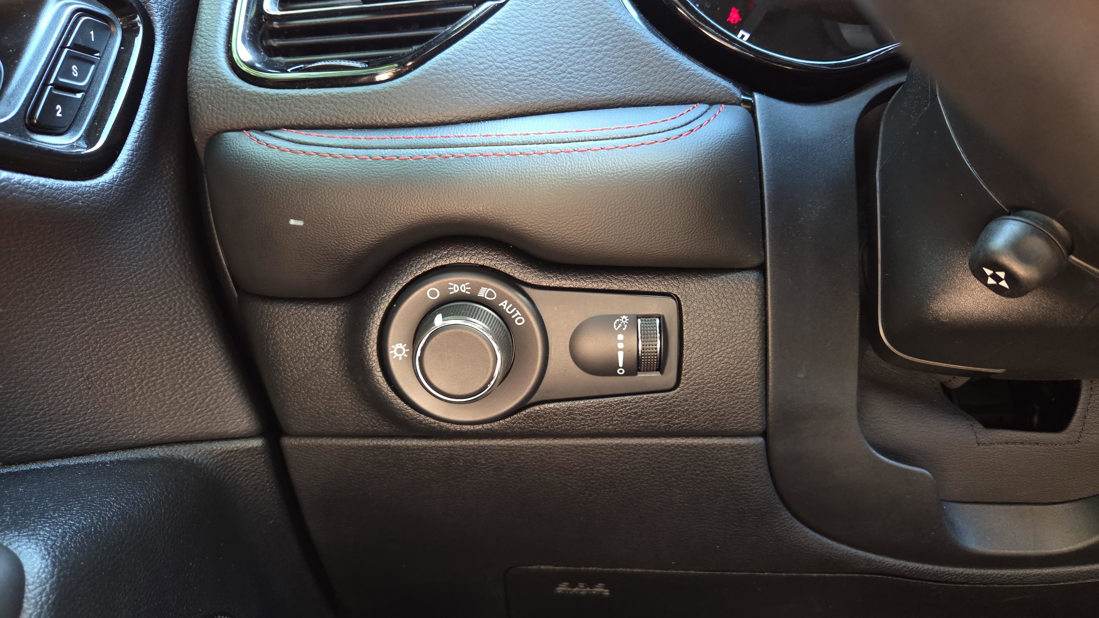 Used 2024 Dodge Durango GT image 29