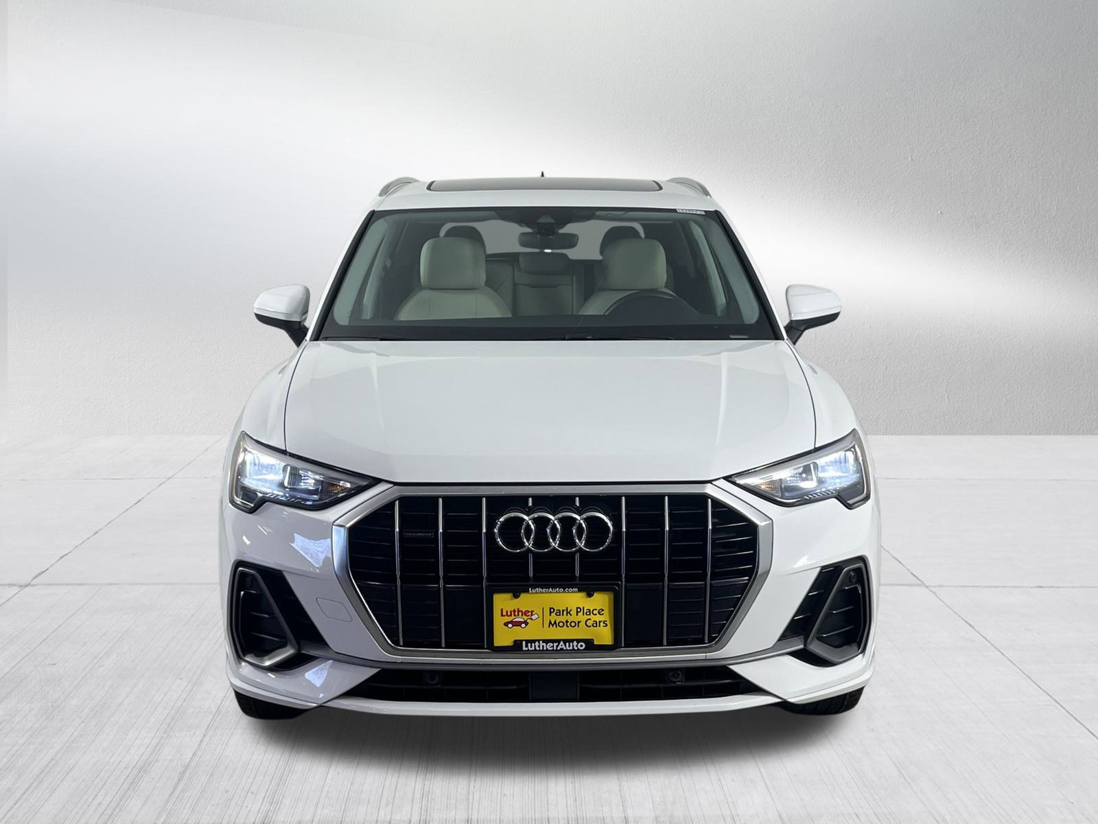 Used 2022 Audi Q3 2.0T Premium image 2