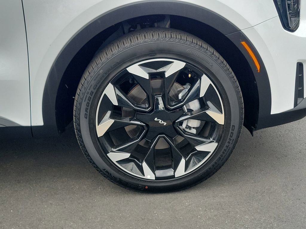 Used 2025 Kia Sorento EX image 5