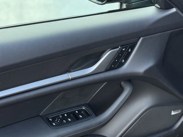 New 2025 Porsche Taycan 4S image 18