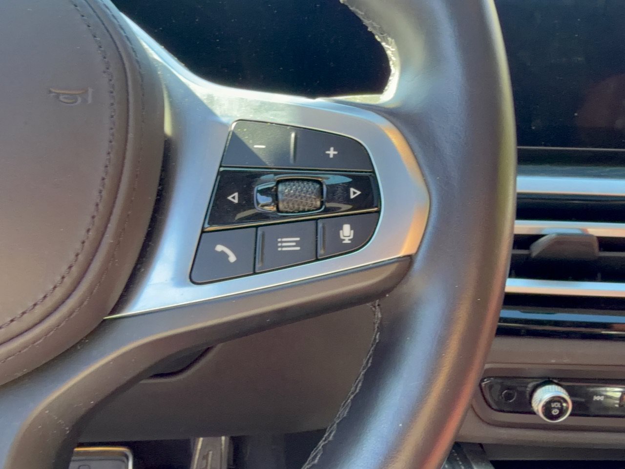 Used 2024 BMW i4 eDrive35 w/ M Sport Package RWD image 19