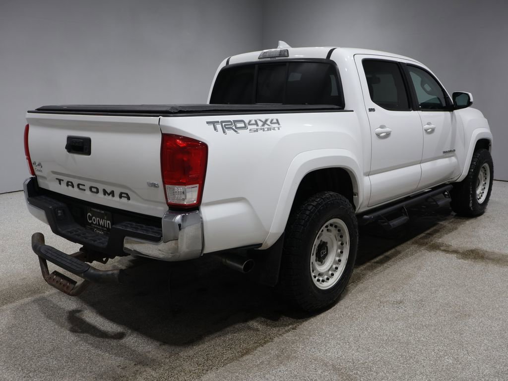 Used 2017 Toyota Tacoma SR5 image 2