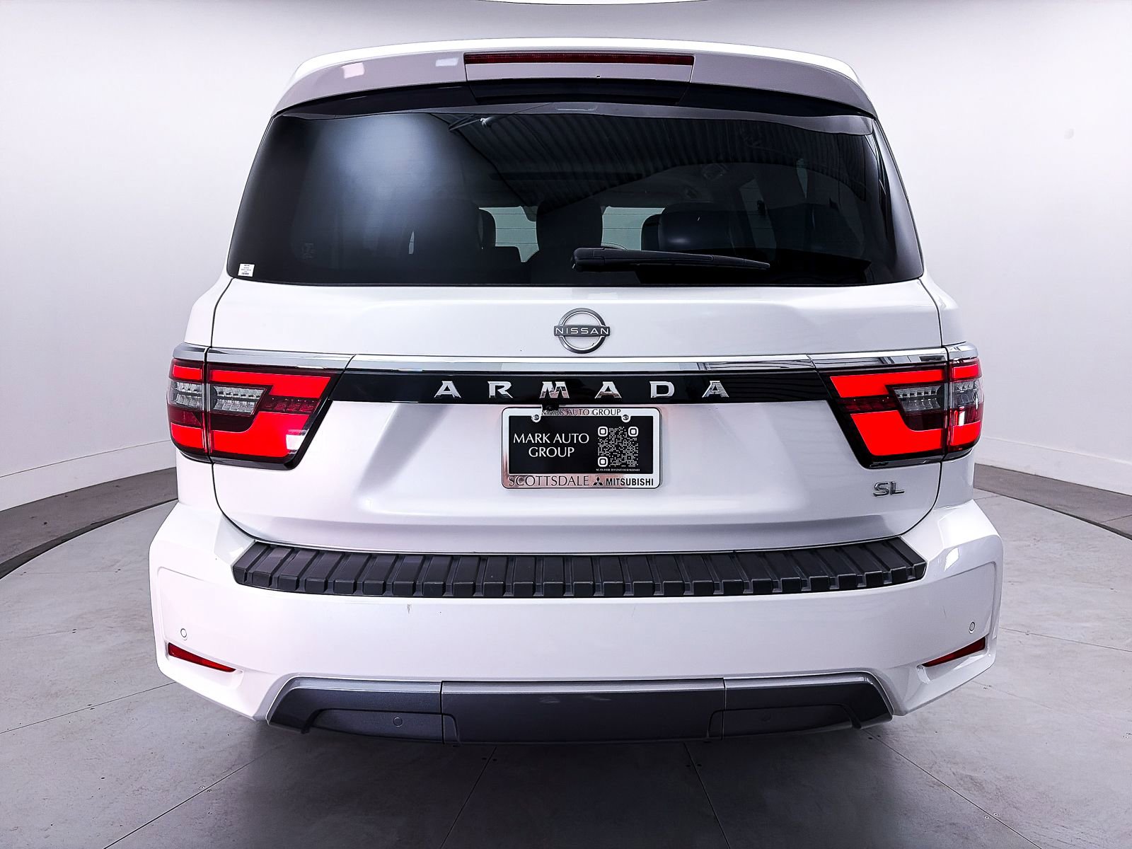 Used 2023 Nissan Armada SL RWD image 16