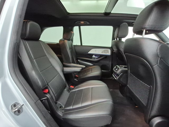 Used 2025 Mercedes-Benz GLS 450 4MATIC image 24