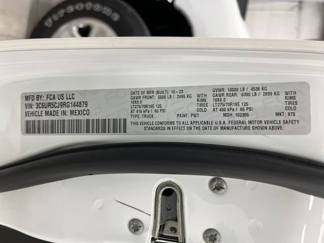 Used 2024 RAM 2500 Tradesman w/ Chrome Appearance Group image 39