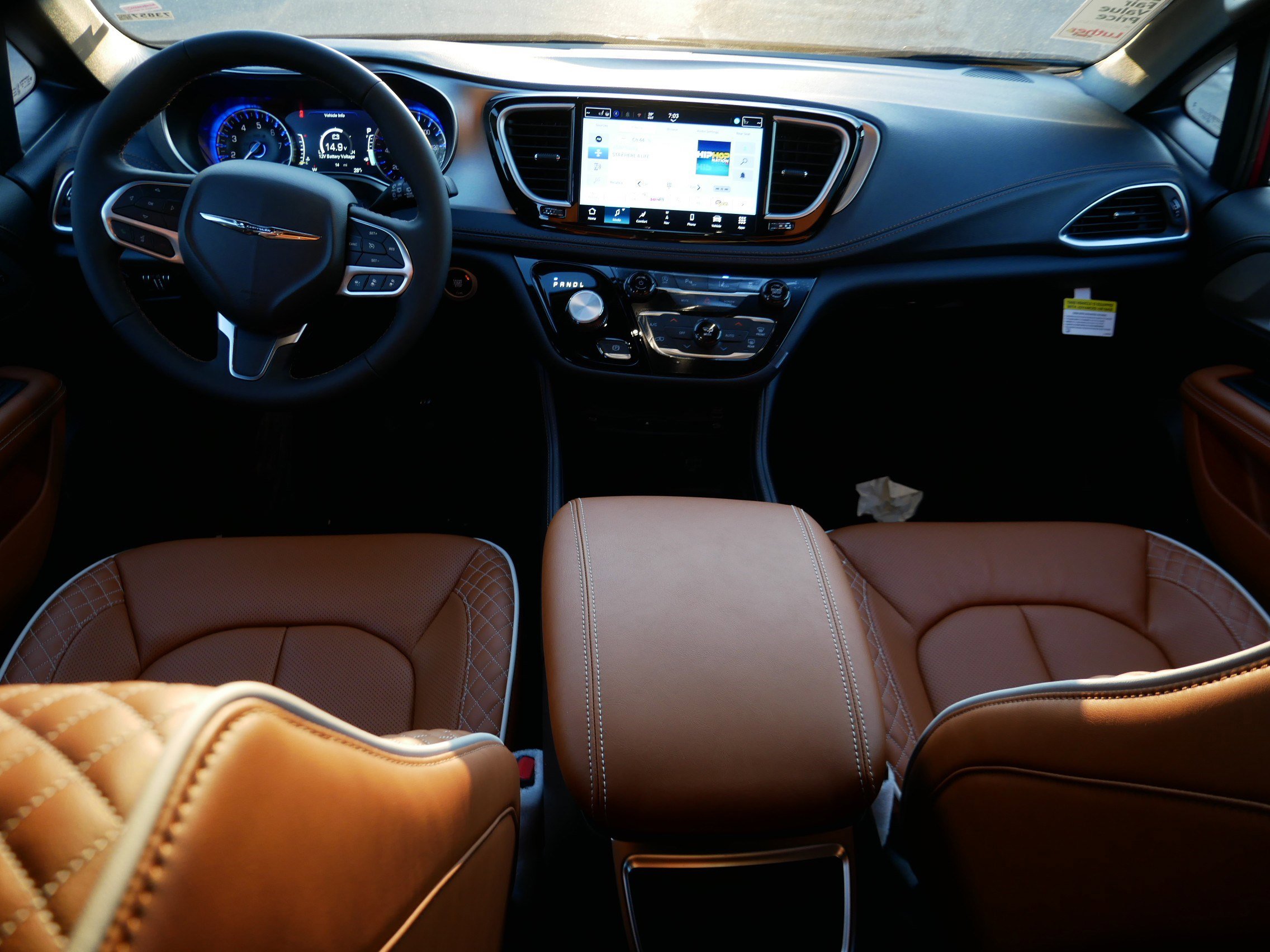 New 2026 Chrysler Pacifica Pinnacle image 19