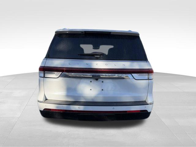 Certified 2023 Lincoln Navigator Reserve AWD/4WD image 9