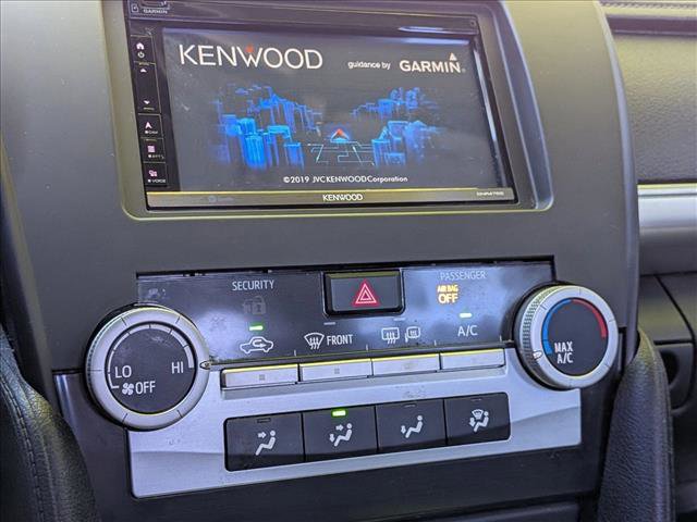 Used 2014 Toyota Camry SE FWD image 6